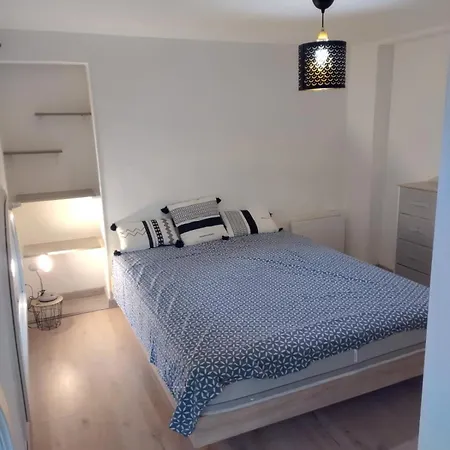 Appartamento Duplex T4, Canal, In Town Carcassonne