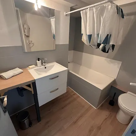 Duplex T4, Canal, In Town Appartamento Carcassonne